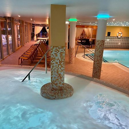Calimbra Wellness Hotel Superior ミシュコルツ エクステリア 写真