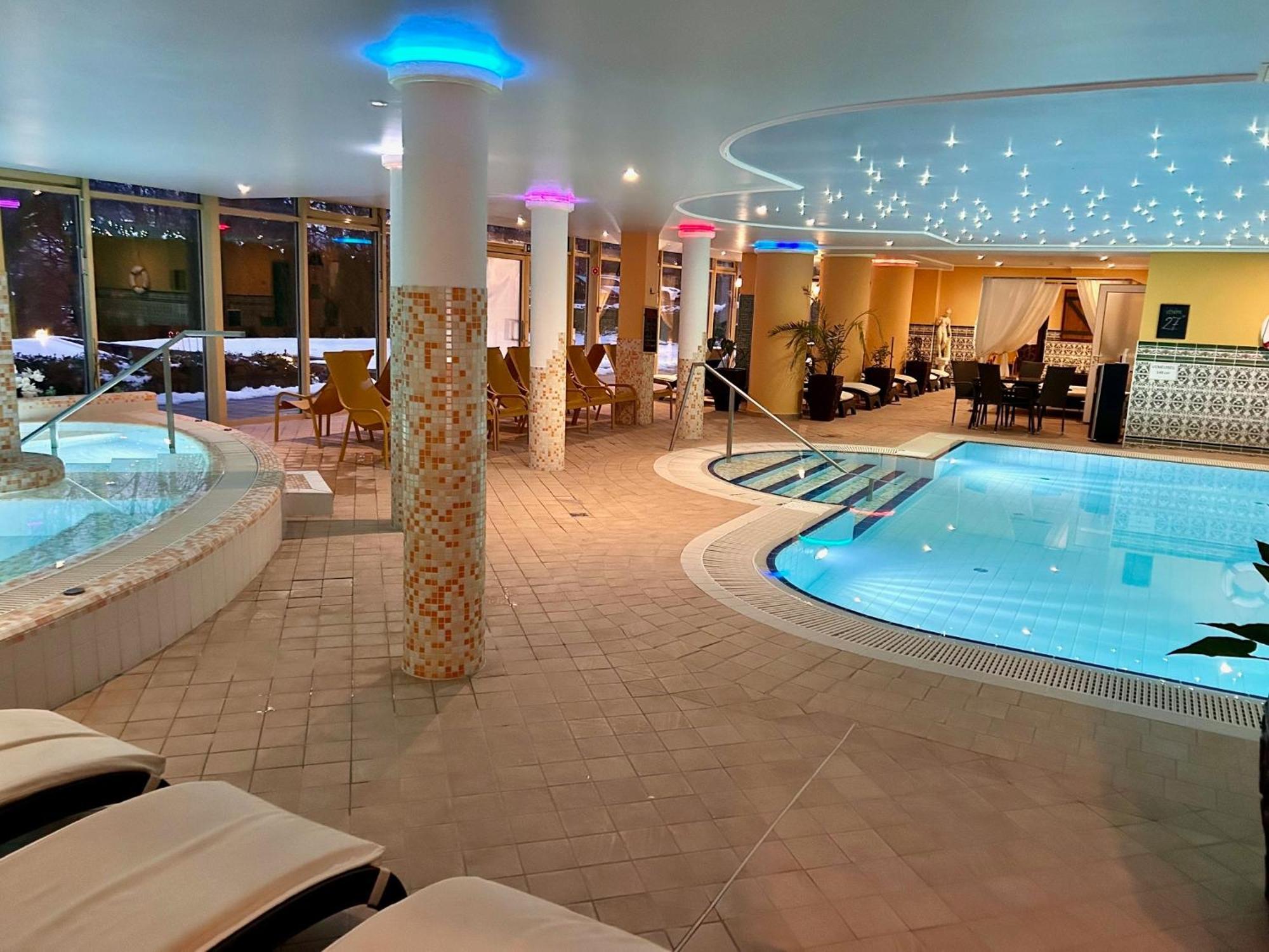 Calimbra Wellness Hotel Superior ミシュコルツ エクステリア 写真