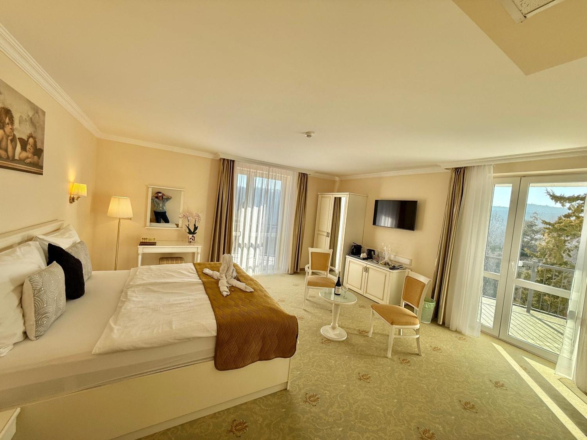 Calimbra Wellness Hotel Superior ミシュコルツ エクステリア 写真