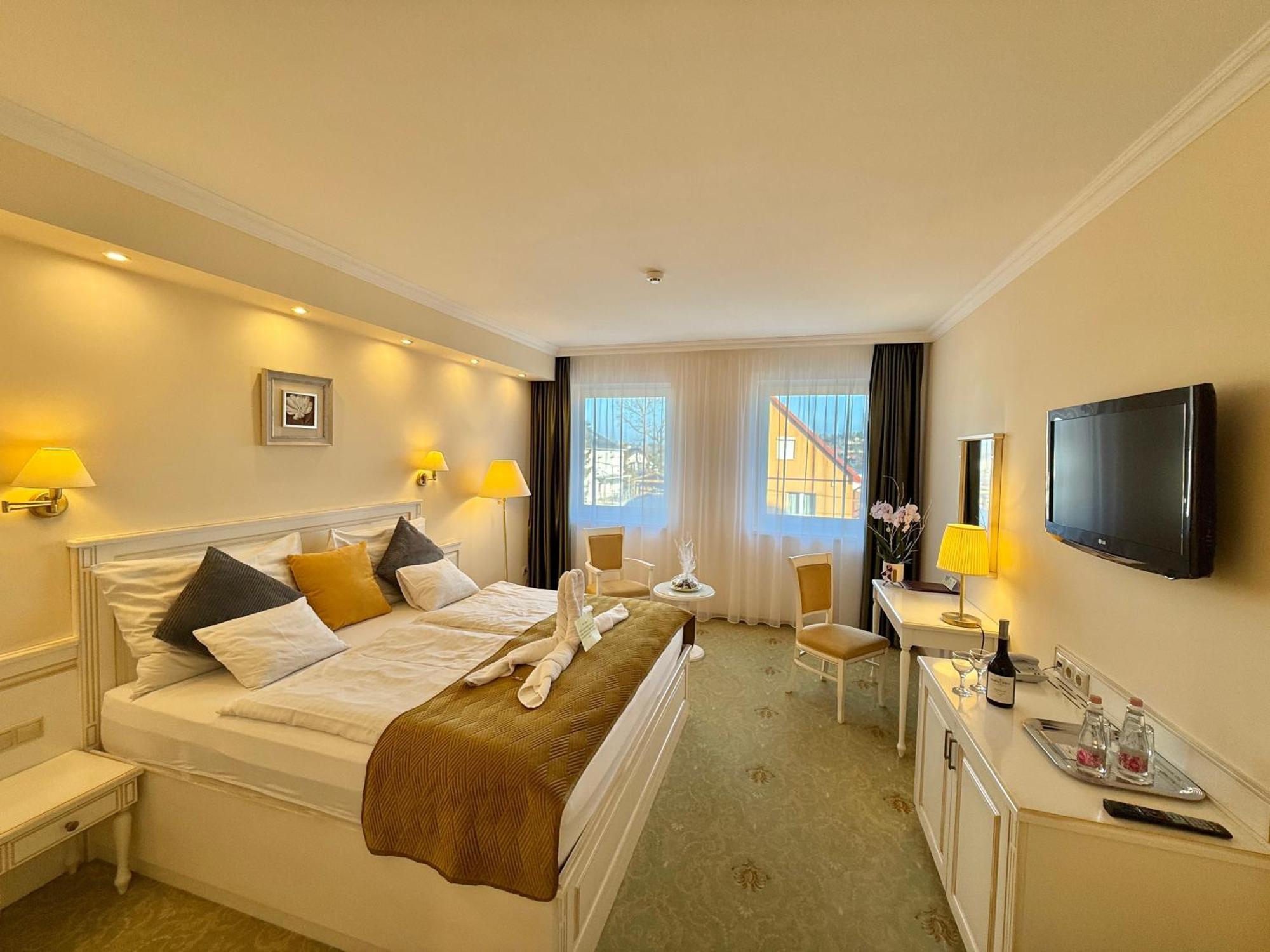 Calimbra Wellness Hotel Superior ミシュコルツ エクステリア 写真